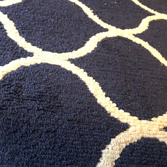 Meet your Posher, Madison - Picture 1 of 1